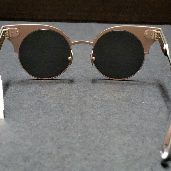 Bottega Veneta Special Edition BV15 Sunglasses - Picture 8 of 8